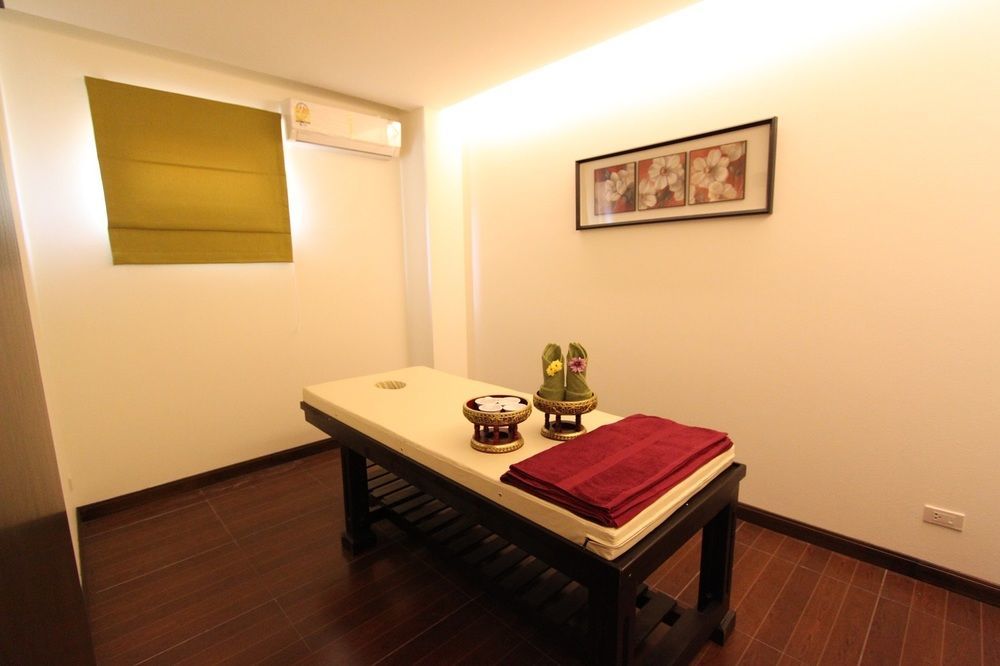 S Tara Grand Hotel Surat Thani Luaran gambar